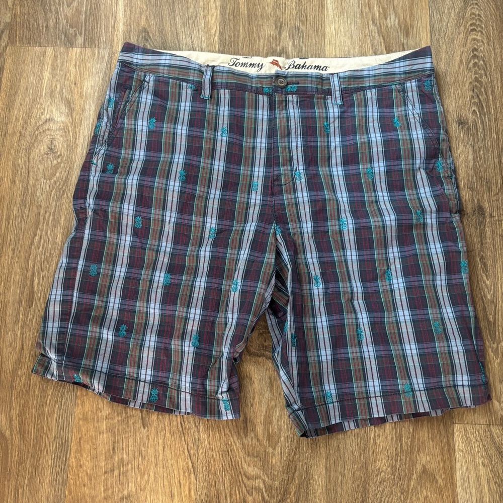 Tommy Bahama Blue Plaid Pineapple Embroidered Bermuda Shorts – Men’s 36 Preppy